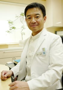 院長 柳川達郎